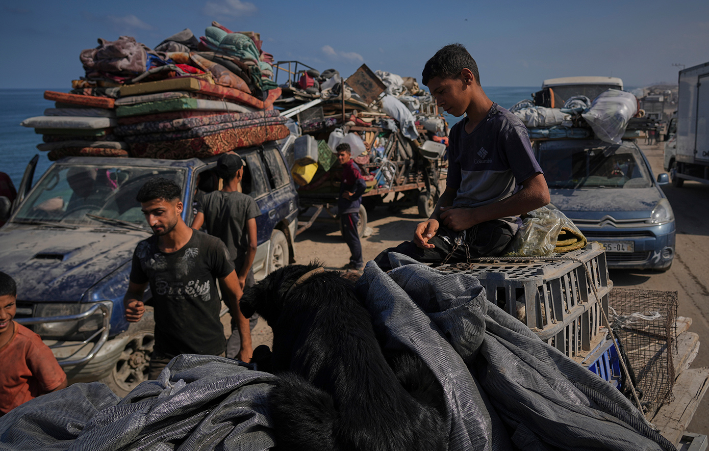 Μαζική έξοδος από τα βόρεια της Γάζας καθώς το Ισραήλ κλιμακώνει τη χερσαία επιχείρηση