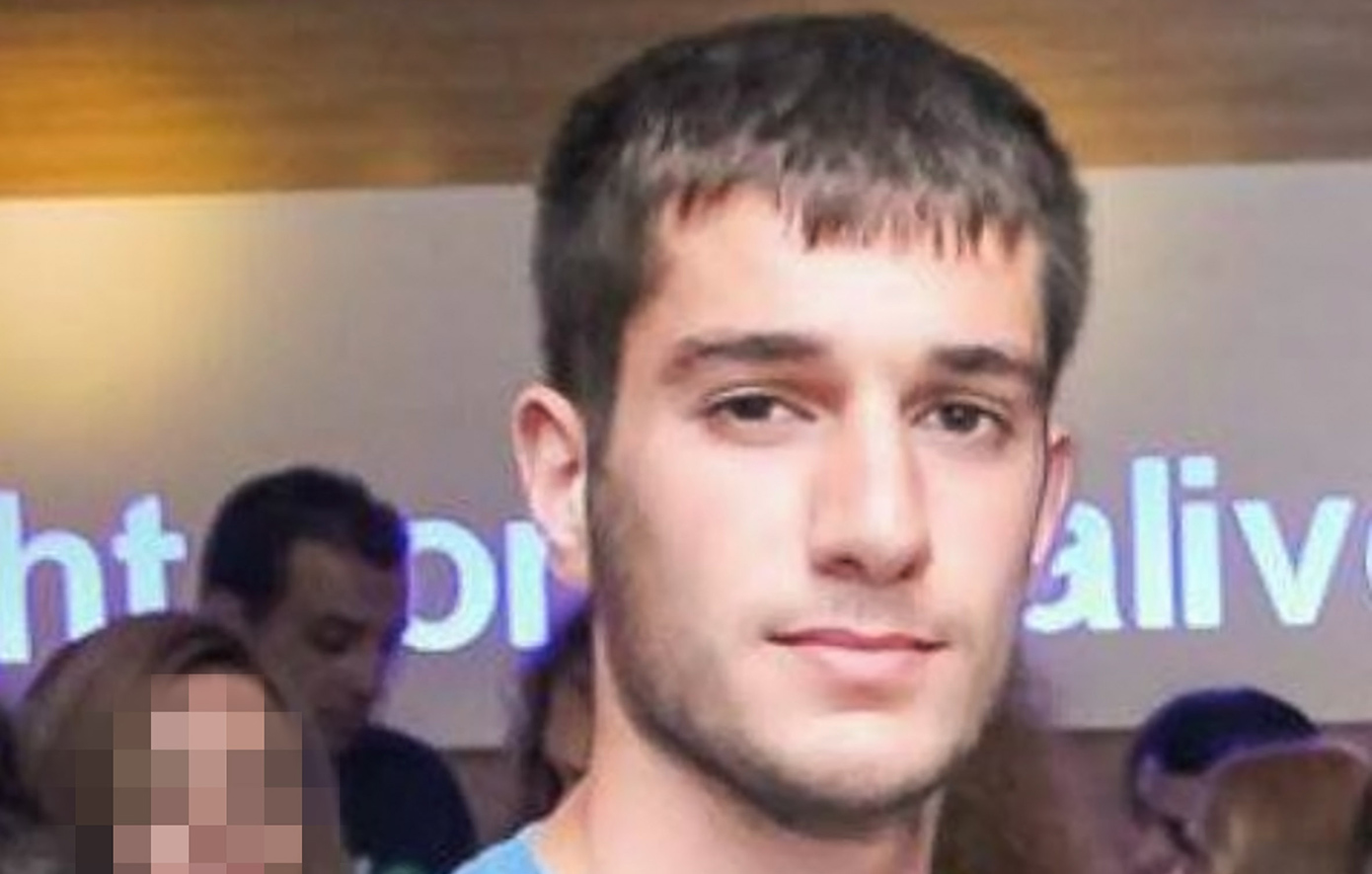 Βαγγέλης Γιακουμάκης: Παντρεύτηκε η αδερφή του στο εκκλησάκι που ανεγέρθηκε στη μνήμη του
