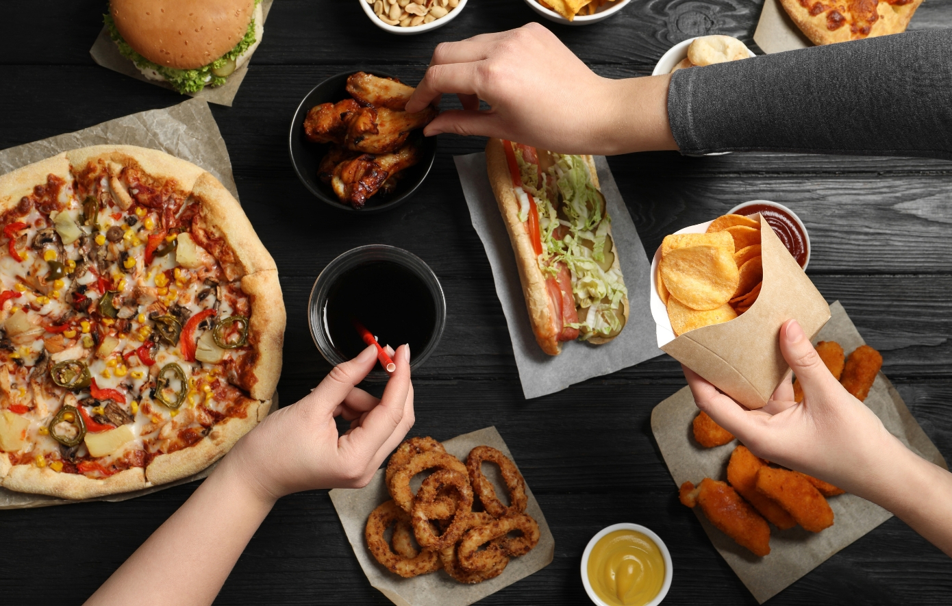 Γιατί μας αρέσει τόσο πολύ το junk food;