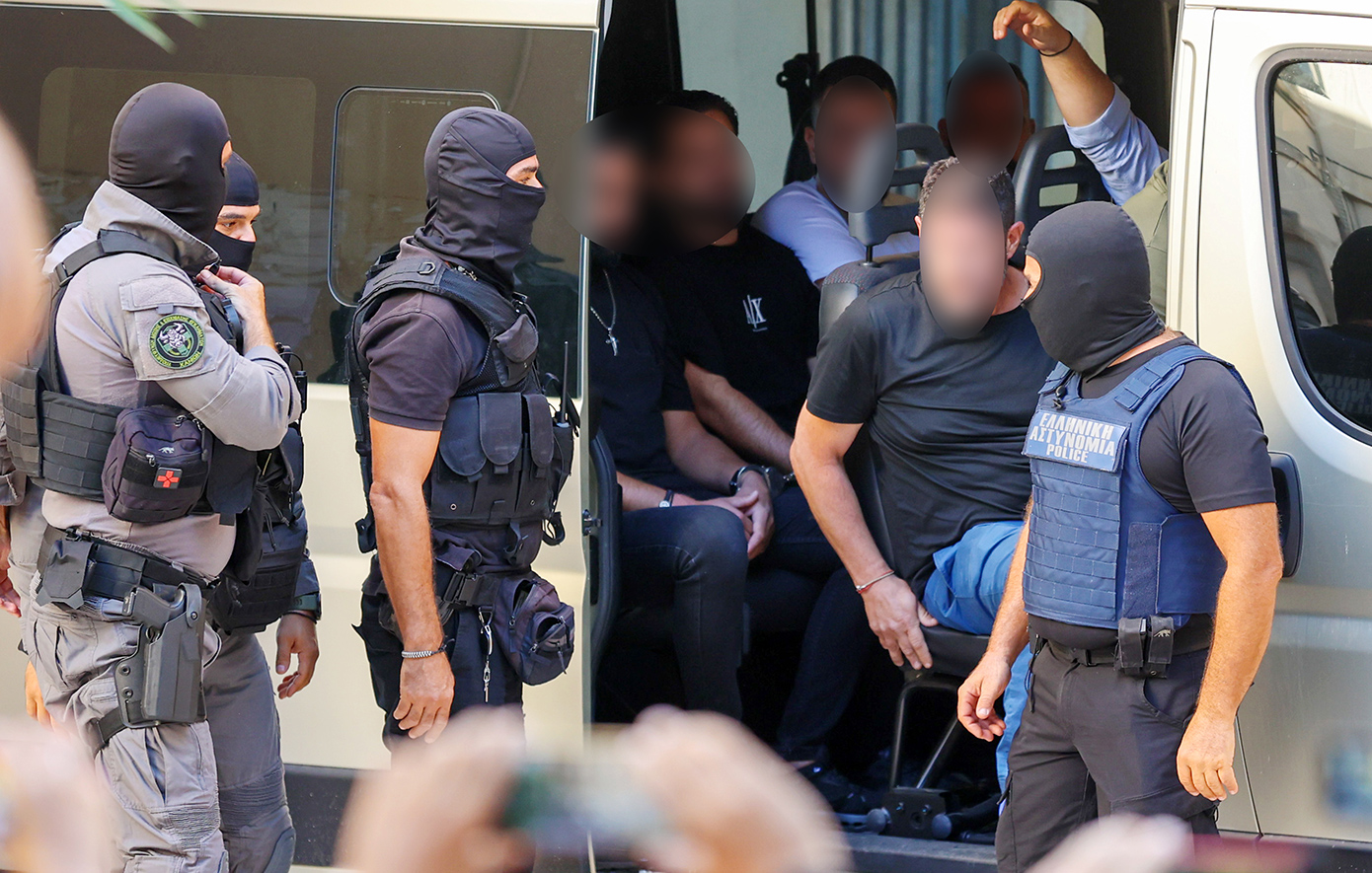 Ολοκληρώθηκε η απολογία των 16 πρώτων κατηγορουμένων για τη «μαφία της Κρήτης» &#8211; Στη φυλακή έξι άτομα, εννέα αφέθηκαν ελεύθερα