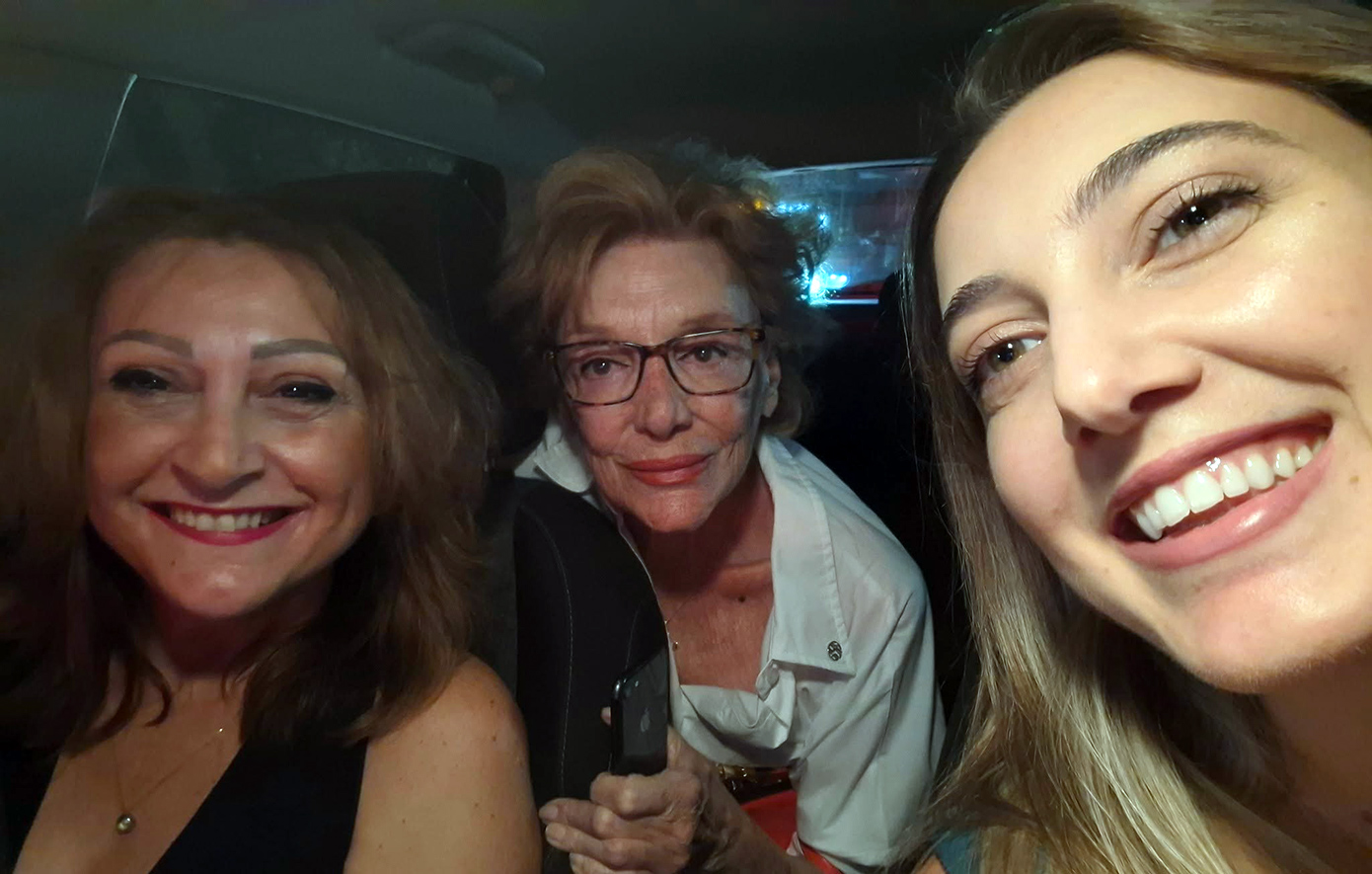Όταν η Μάρω Κοντού χρειάστηκε… οτοστόπ στην Αθήνα