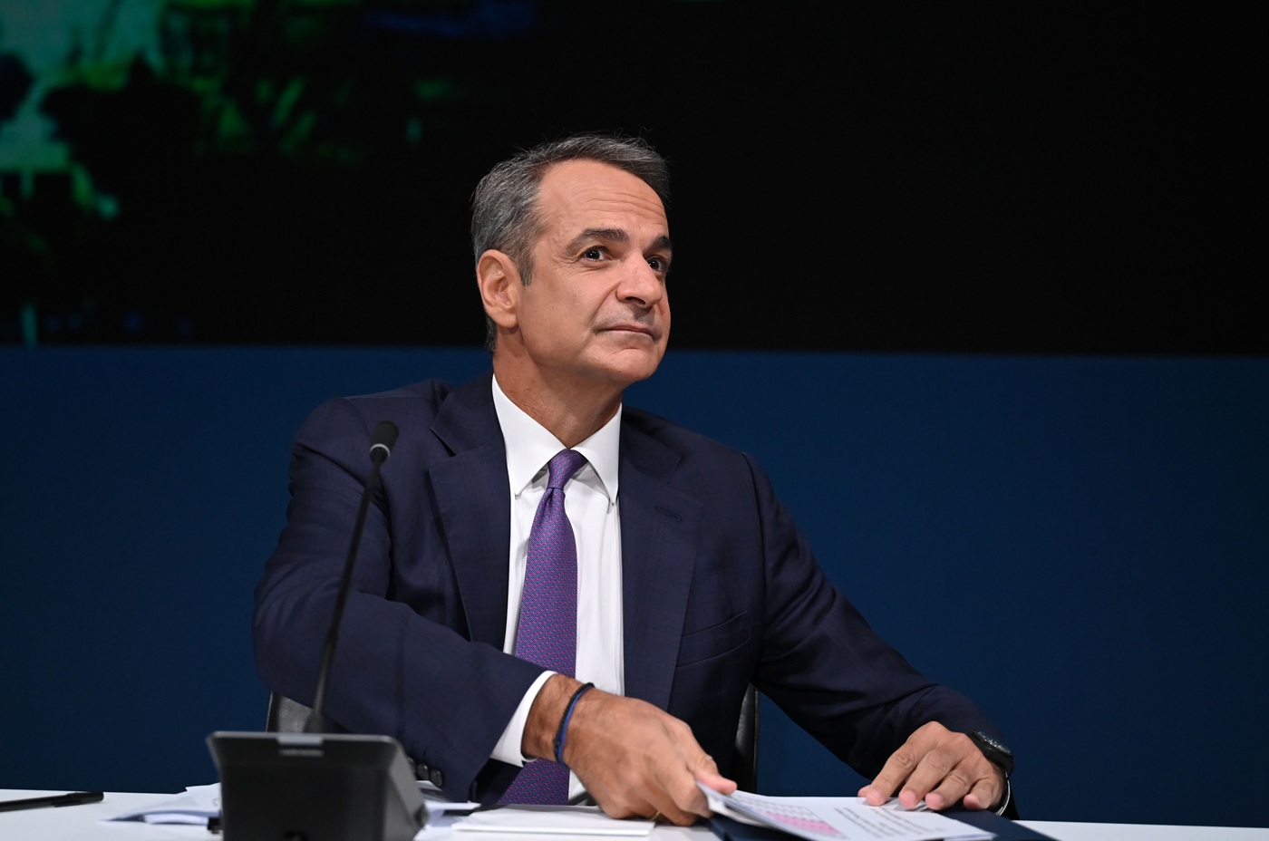 Το δυνατό χαρτί του Μεγάρου Μαξίμου, η εσωκομματική ισορροπία και η αντιπαράθεση με την αντιπολίτευση