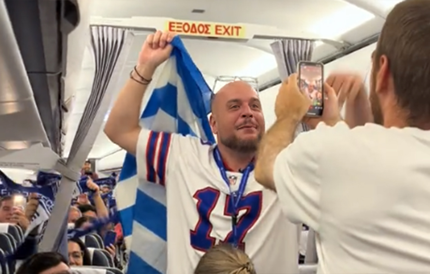 Αναχώρησαν για τη Ρίγα οι Έλληνες φίλαθλοι &#8211; Πανηγυρικό το κλίμα λίγο πριν τον μεγάλο αγώνα με την Τουρκία