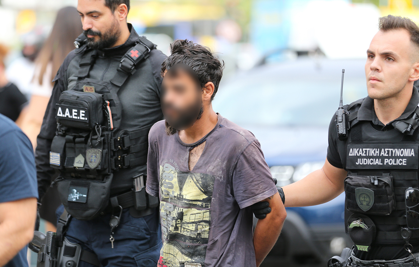 Στον ανακριτή ο 32χρονος «δράκος» που παρενοχλούσε γυναίκες στο Αιγάλεω και δηλώνει μέλος του ISIS