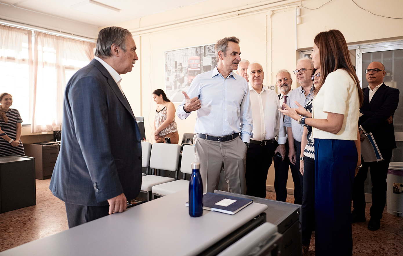 Το Ωνάσειο Σχολείο Περιστερίου επισκέφθηκε ο Κυριάκος Μητσοτάκης &#8211; «Είναι κάτι παραπάνω από ένα ωραίο κτήριο»