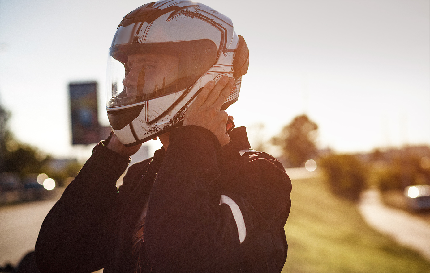 Δεν θα παίρνει μπρος το αυτοκίνητο χωρίς αλκοτέστ και δεν θα ξεκινά η μηχανή αν δεν φορά ο οδηγός κράνος