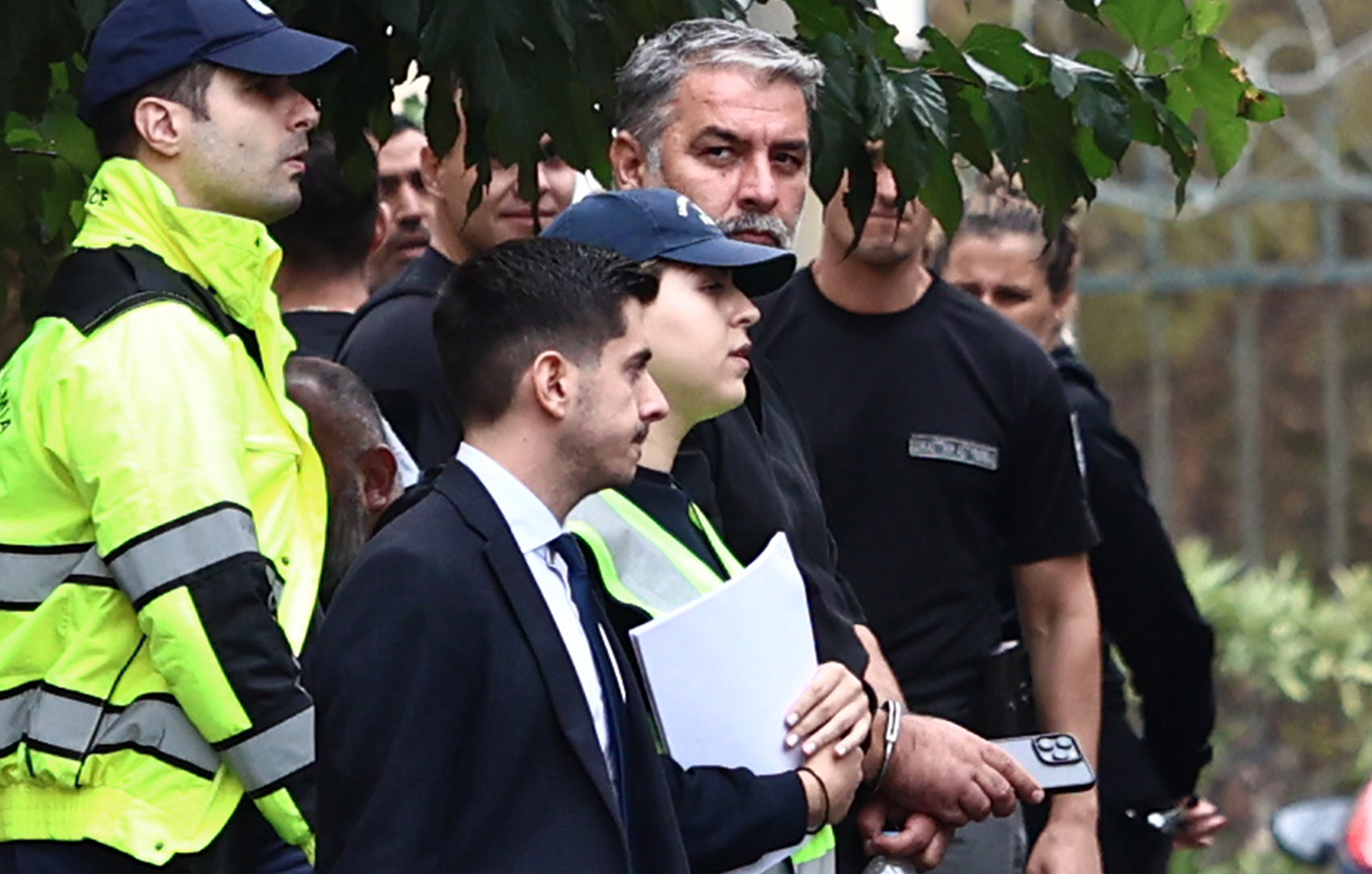 Η διαφορετική εκδοχή που δίνει ο Βασίλης Μπισμπίκης για το περιστατικό στη Φιλοθέη