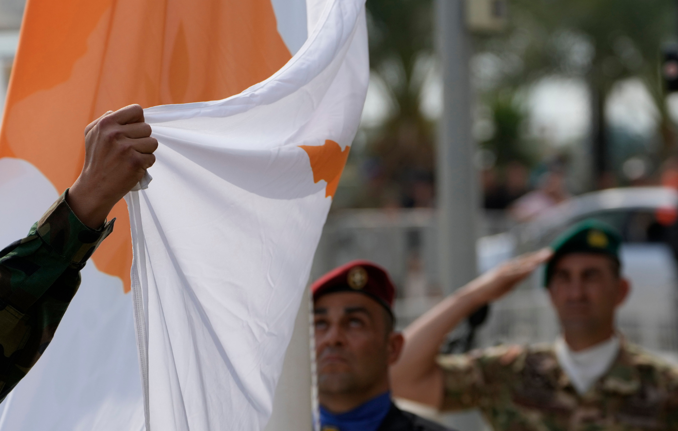 Κύπρος: Εθελοντικά οι γυναίκες στο στρατό για θητεία 6 με 14 μήνες