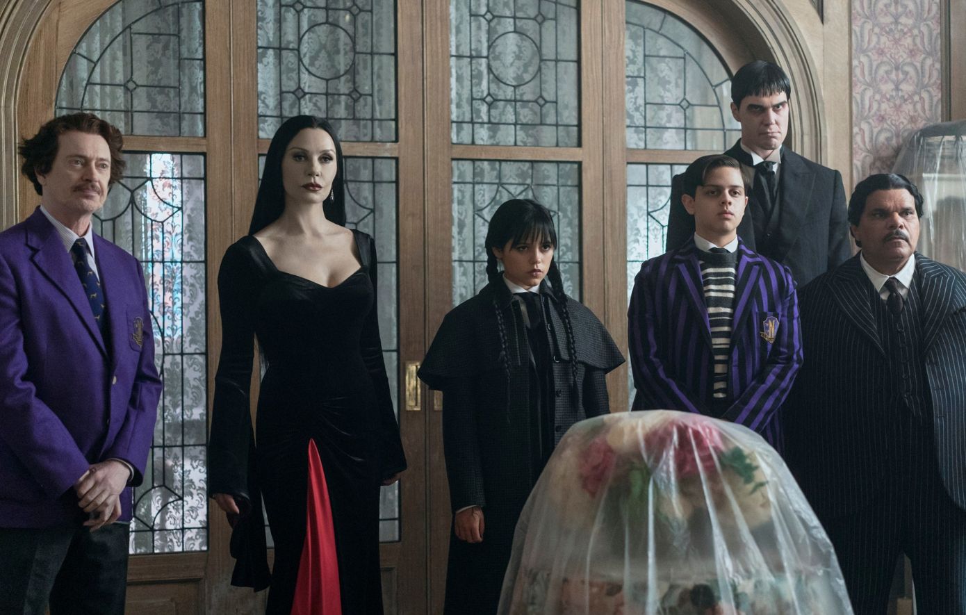 Η 2η σεζόν του «Wednesday» παραμένει στην κορυφή του Netflix