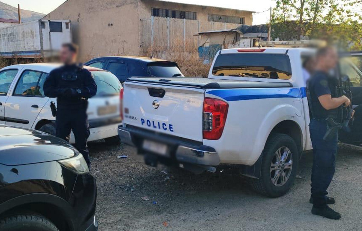 Ειδική αστυνομική επιχείρηση σε οικισμό του Ασπροπύργου &#8211; Έγιναν 15 συλλήψεις