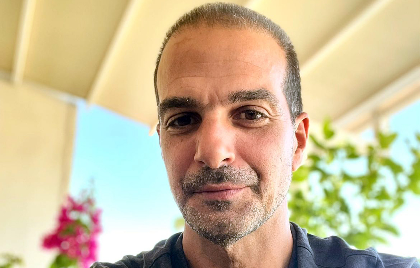 «Τέρμα το τσιγάρο, προλάβαμε»: Η ανάρτηση του Γαβριήλ Σακελλαρίδη μετά την επέμβαση για τοποθέτηση στεντ