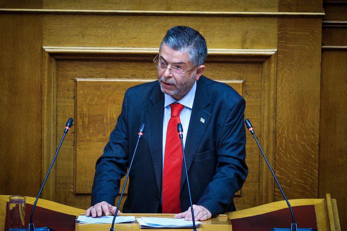 Παύλος Σαράκης: Εκτόξευσε το εισόδημά του από τις 179.000 στα 18,4 εκατ. ευρώ χάρη στην υπόθεση Novartis