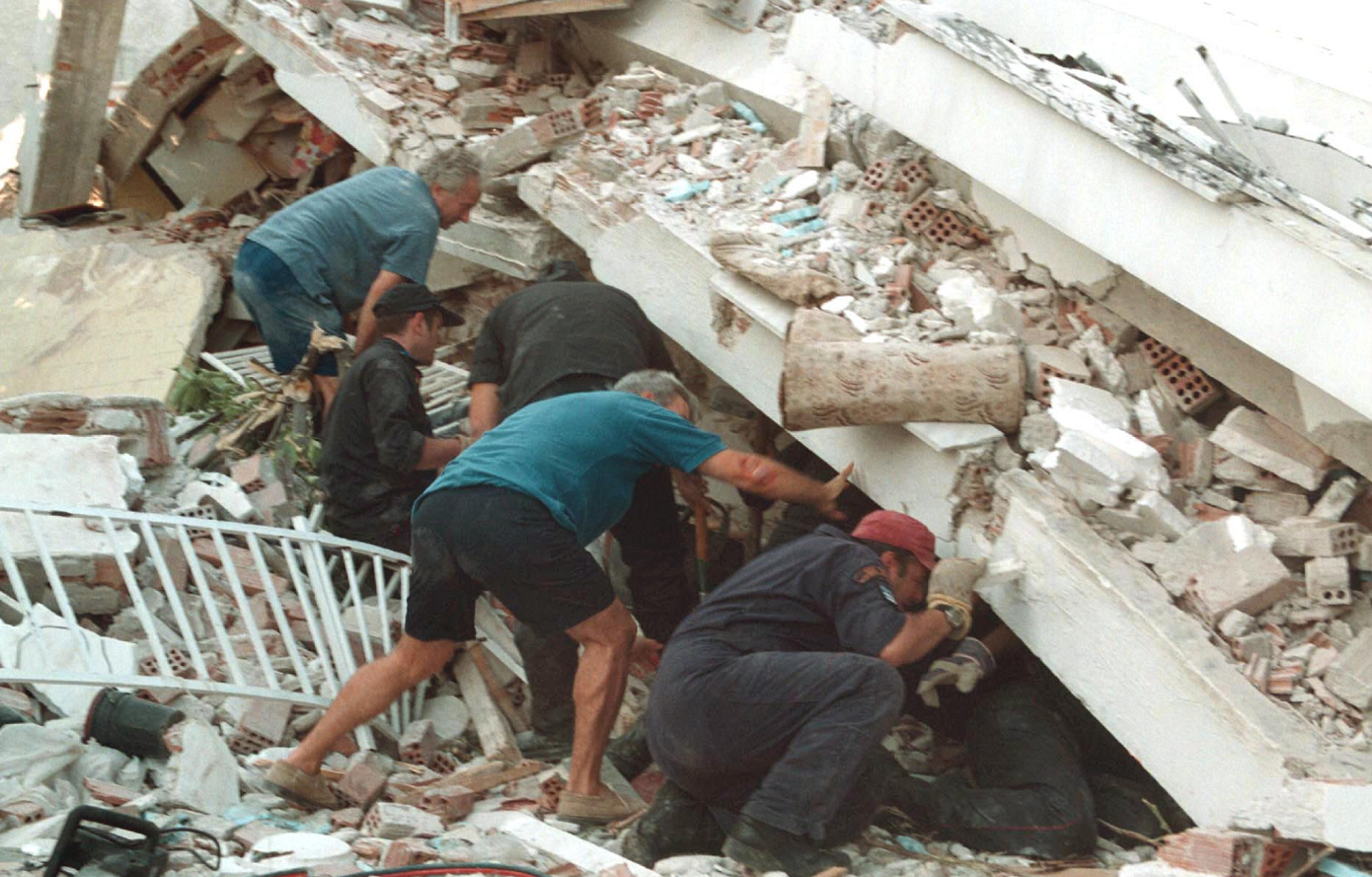 26 χρόνια από τον σεισμό του 1999 στην Αθήνα: 143 νεκροί από τη δόνηση των 5,9 Ρίχτερ