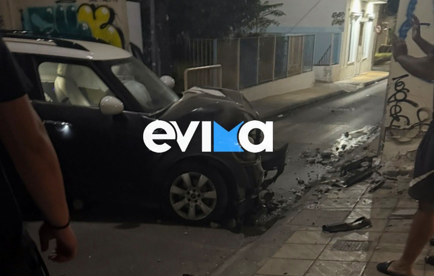 Τροχαίο στη Χαλκίδα: Αυτοκίνητο προσέκρουσε σε τσιμεντένια κολονάκια &#8211; Στο νοσοκομείο ο οδηγός
