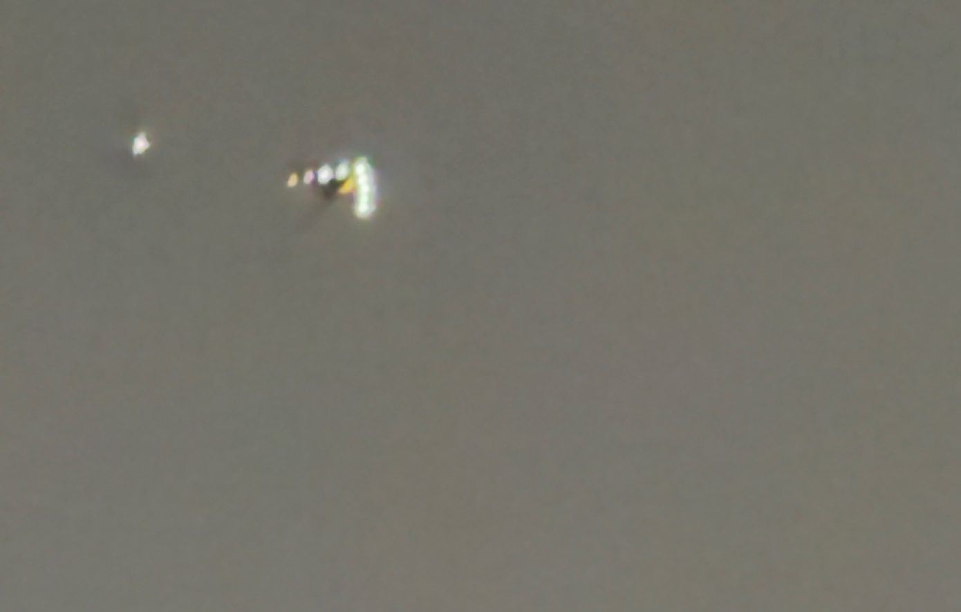 UFO ή εξελιγμένη αμερικανική τεχνολογία; &#8211; Εντυπωσιακές εικόνες στον ουρανό του Λος Άντζελες