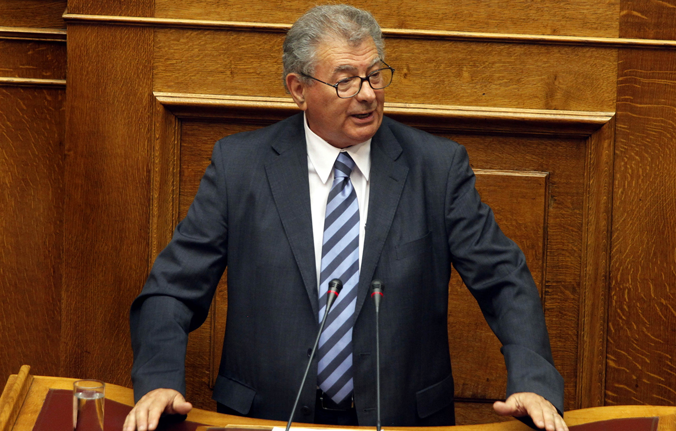 «Είδα τον πατέρα μου με αμυντικά τραύματα στα χέρια, ήταν ξυλοκοπημένος», κατέθεσε ο γιος του Σήφη Βαλυράκη για την ώρα που τον είδε νεκρό