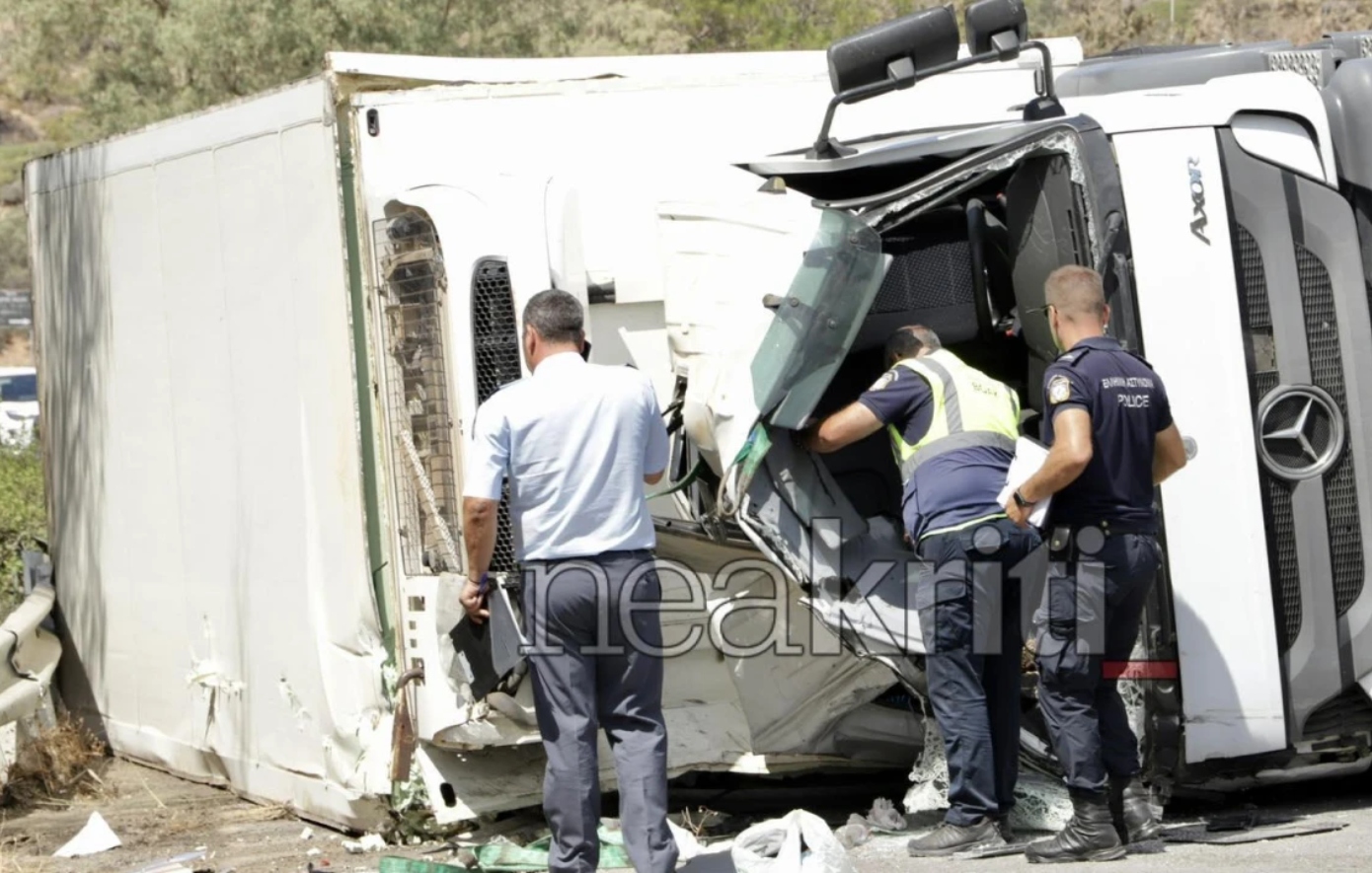 Τραγωδία στον ΒΟΑΚ: Νεκρός 25χρονος οδηγός φορτηγού &#8211; Εγκλωβίστηκε στο όχημα μετά από τροχαίο