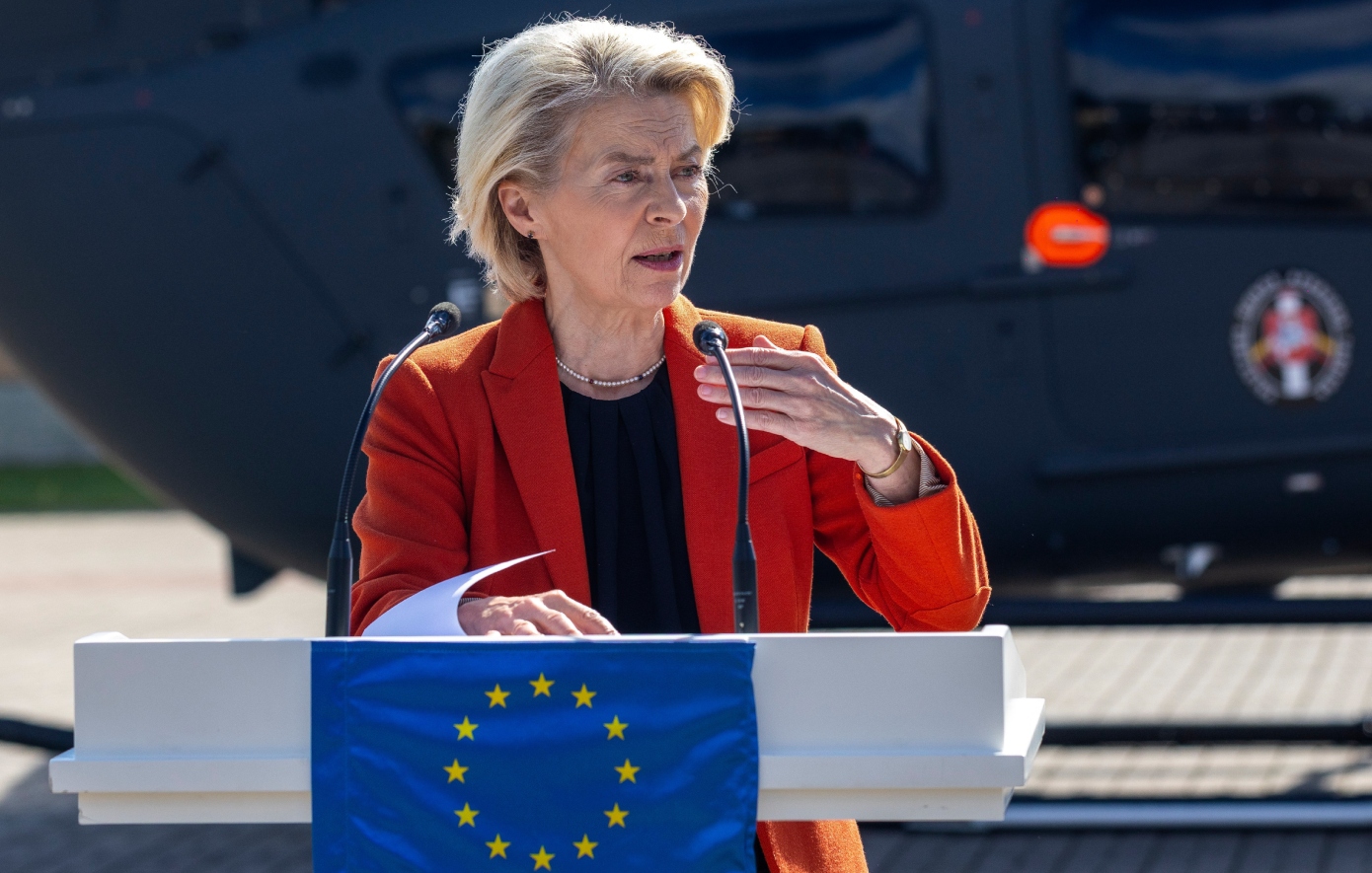 Η Κομισιόν επιβεβαιώνει παρεμβολές στο αεροπλάνο της φον ντερ Λάιεν – Υποψίες για ρωσικό σαμποτάζ, μέτρα με νέους δορυφόρους από την ΕΕ