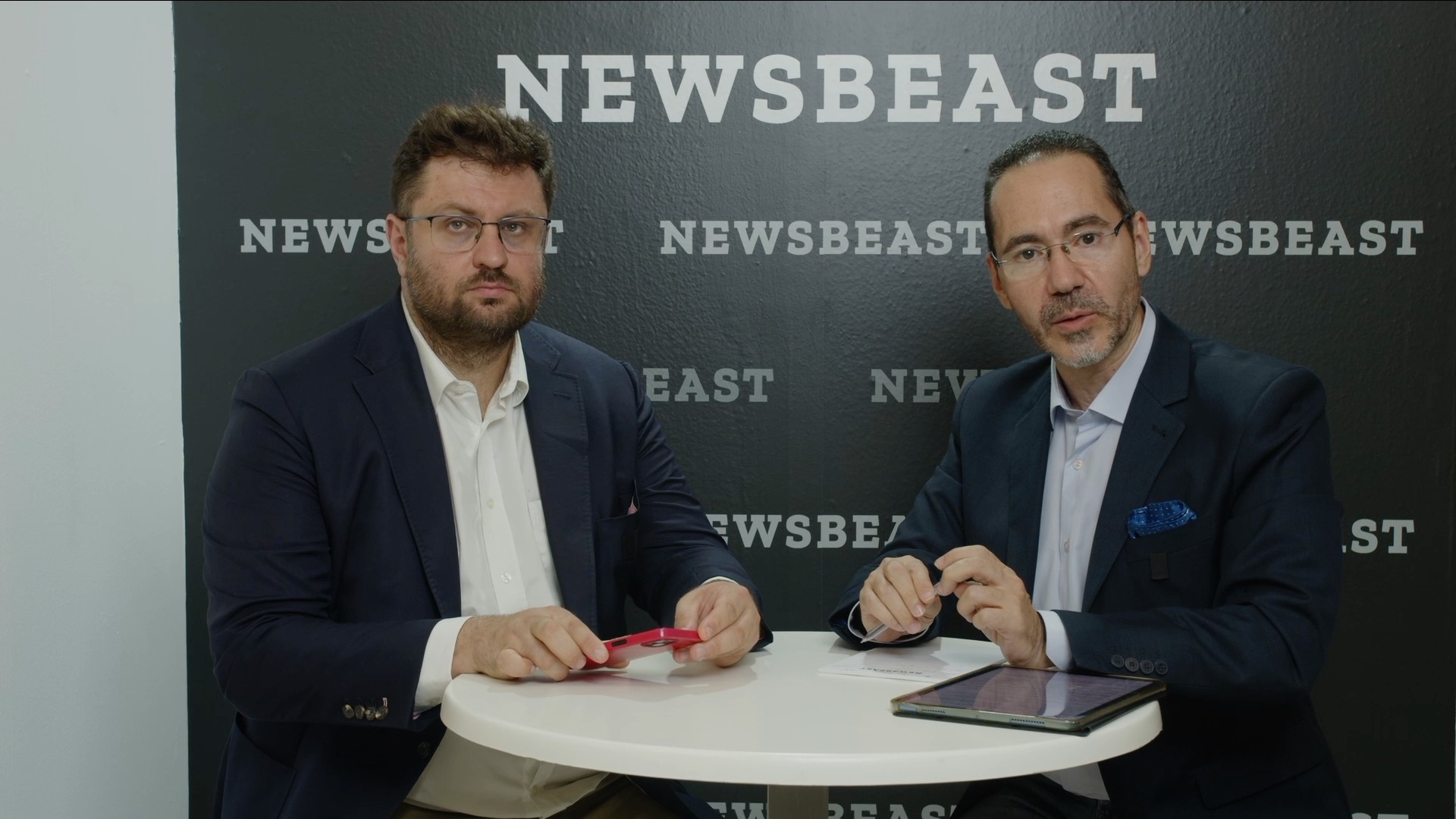 Ο Κώστας Ζαχαριάδης στο Newsbeast: «Ο ΣΥΡΙΖΑ θέλει συνεργασία με το ΠΑΣΟΚ, το ΠΑΣΟΚ δεν θέλει μαζί μας»