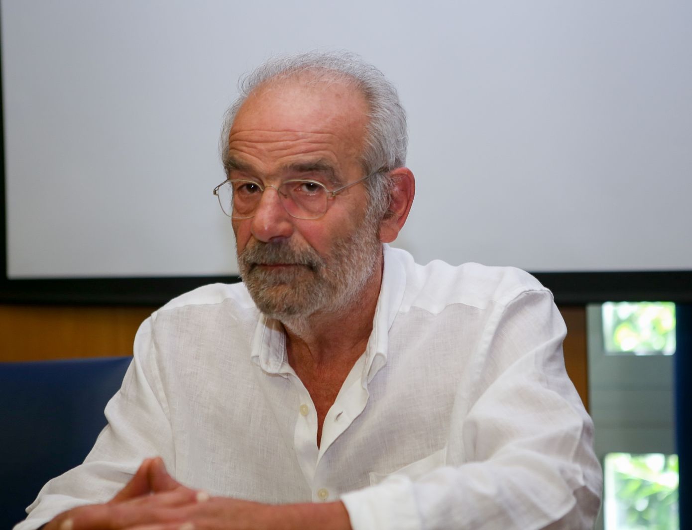 Αλαβάνος: Ο κόσμος βρίσκεται σε εξαιρετική δυσκολία και τώρα μιλάνε για κάποιον Τσίπρα ή Τσόπρα ή Τσάπρα;