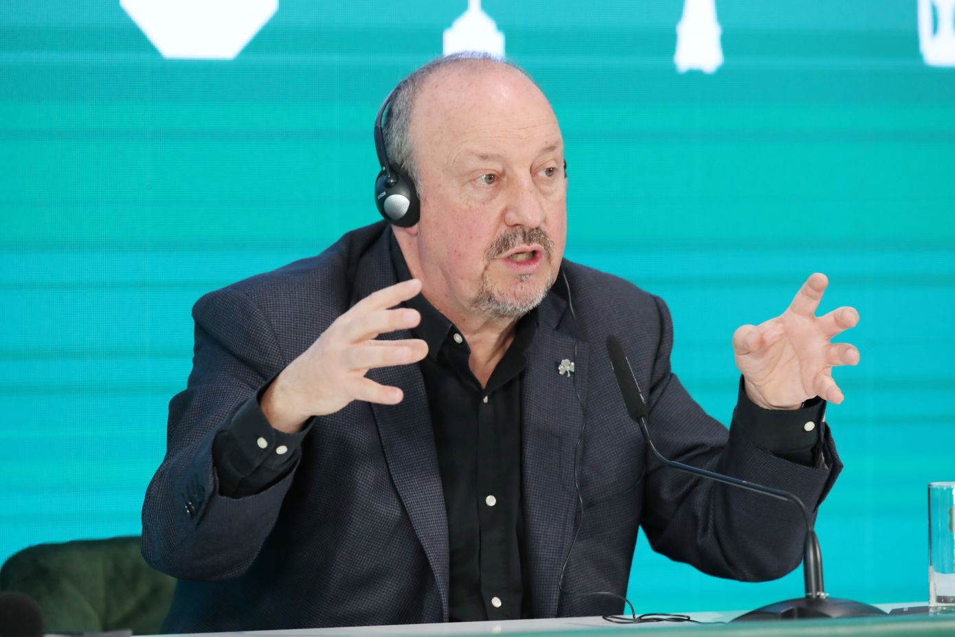 Ράφα Μπενίτεθ: Θα κάνουμε το παν για να πάμε προς τους τίτλους &#8211; Θέλω να κερδίσω τον Μεντιλίμπαρ και τον Ολυμπιακό