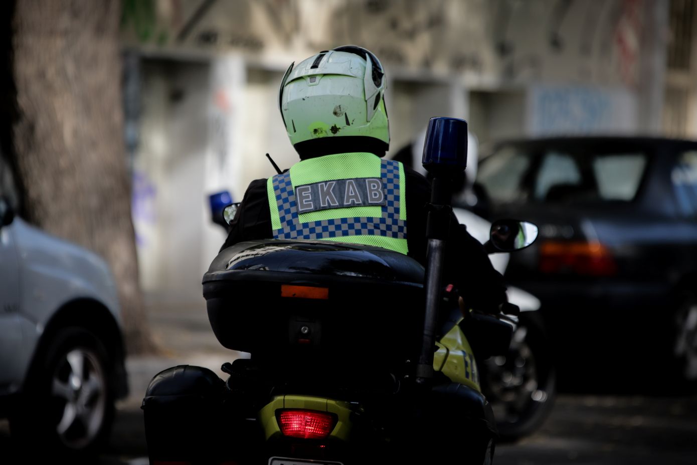 Συλλυπητήρια ανακοίνωση της ΠΟΕΔΗΝ για τον θάνατο του μοτοσυκλετιστή του ΕΚΑΒ που σκοτώθηκε εν ώρα καθήκοντος