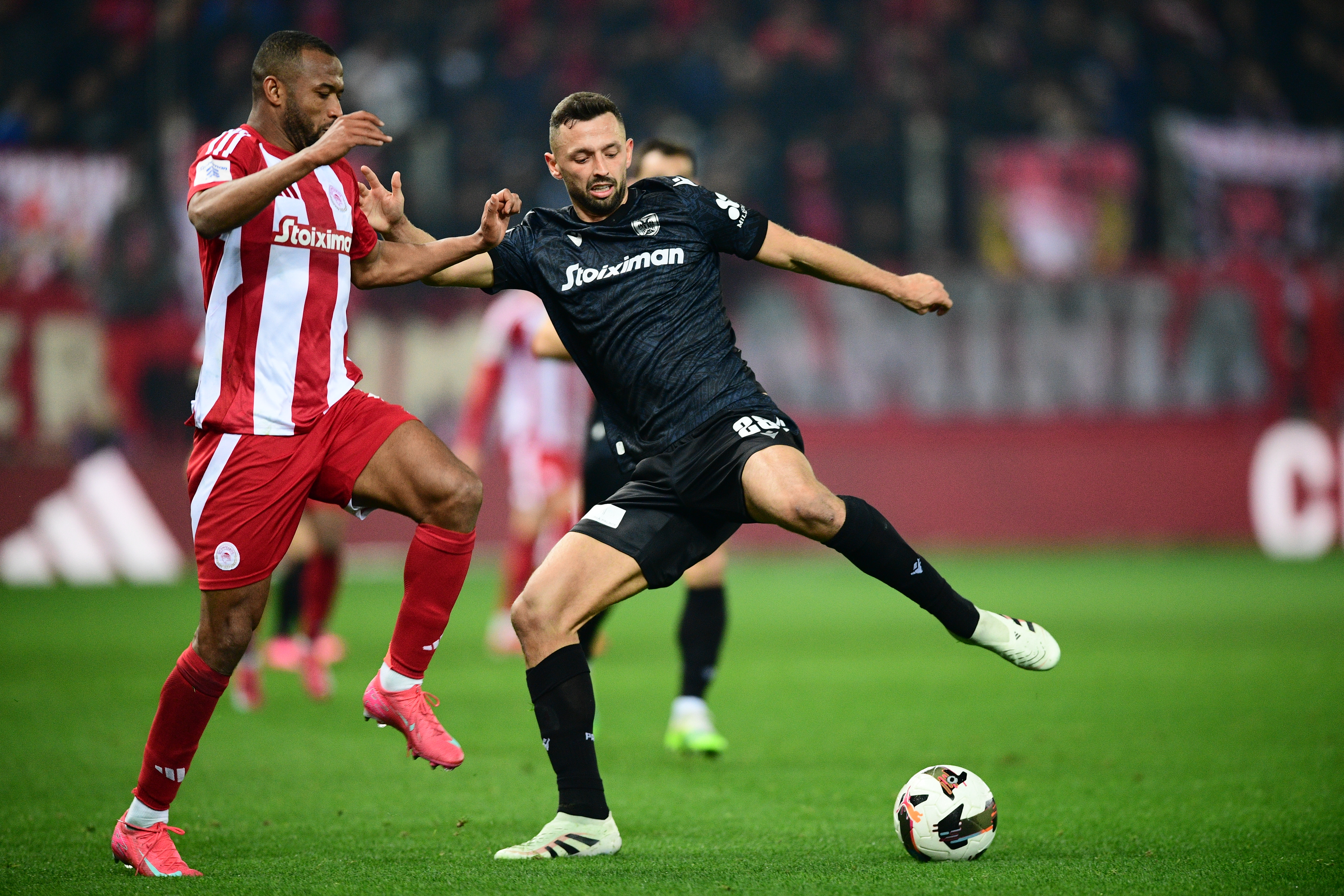 Super League: Όλα τα βλέμματα στην Τούμπα: ΠΑΟΚ – Ολυμπιακός για το μεγάλο ντέρμπι της 6ης αγωνιστικής