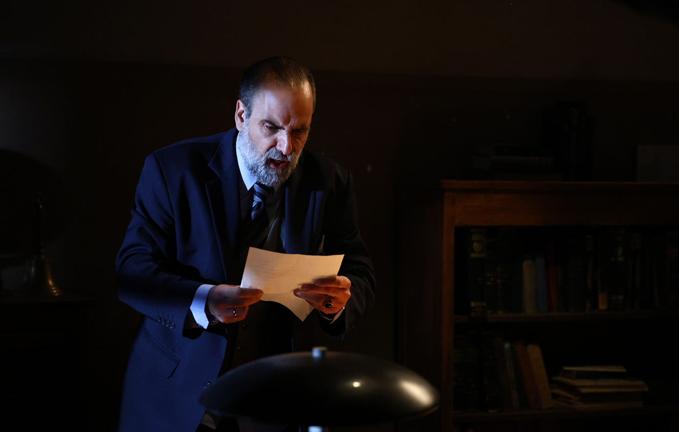 Άγιος έρωτας - Ο Μαρκόπουλος σκηνοθετεί τη δολοφονία της Καραντωνάκη