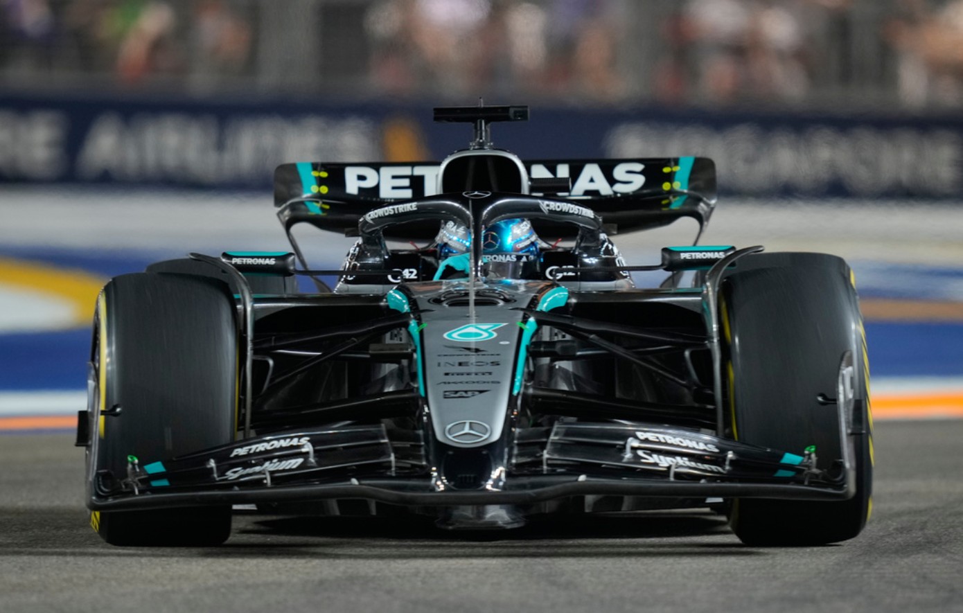 Formula 1: Νικητής ο Ράσελ στη Σιγκαπούρη, παγκόσμια πρωταθλήτρια η McLaren