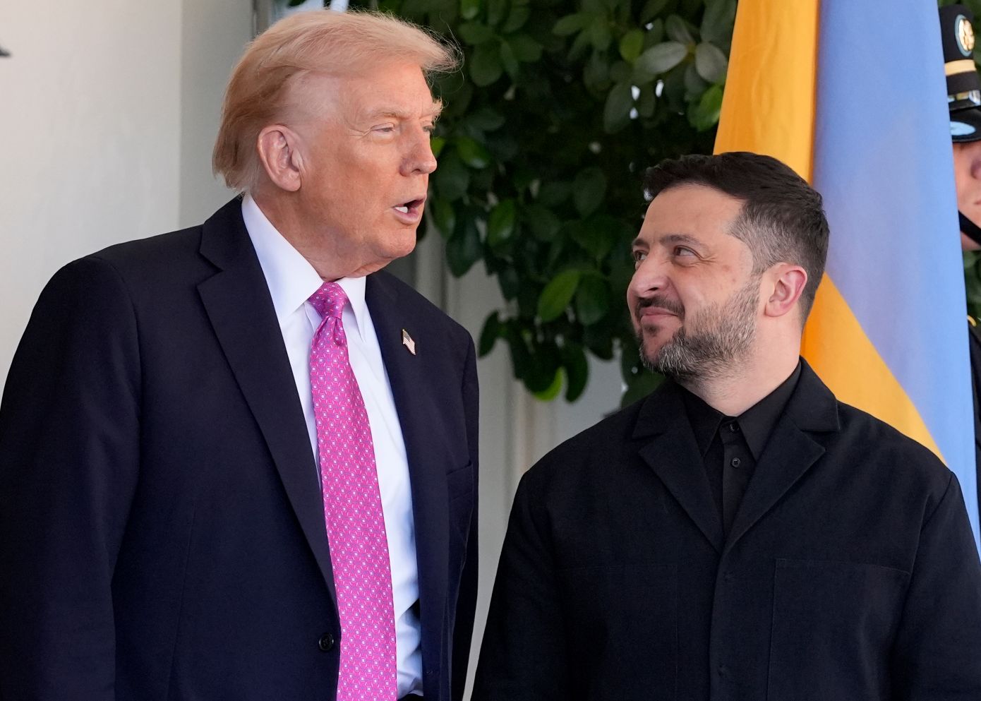 Νέα στροφή Τραμπ σηματοδότησε η συνάντηση με τον Ζελένσκι: Άμεση εκεχειρία στα σημερινά σύνορα &#8211; «Φρένο» στην πώληση Tomahawk