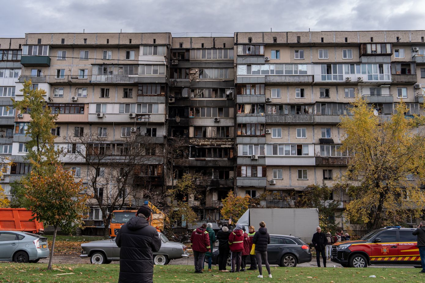 Τρεις νεκροί και 31 τραυματίες, μεταξύ αυτών και έξι παιδιά, από ρωσική επίθεση στο Κίεβο