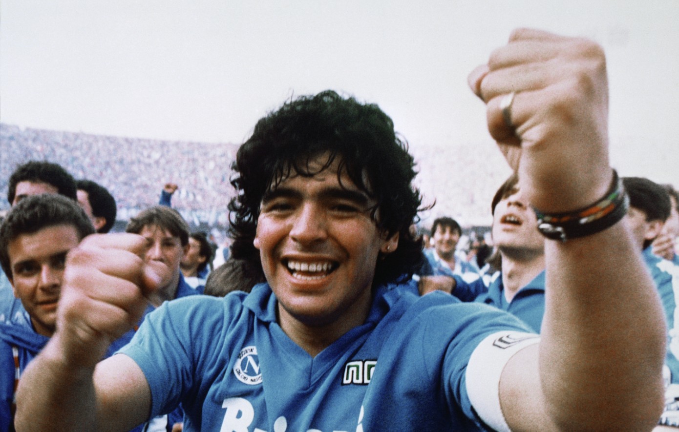 Ντιέγκο Μαραντόνα: Τα «χρόνια πολλά» της πόλης της Νάπολη στον Αργεντίνο θρύλο