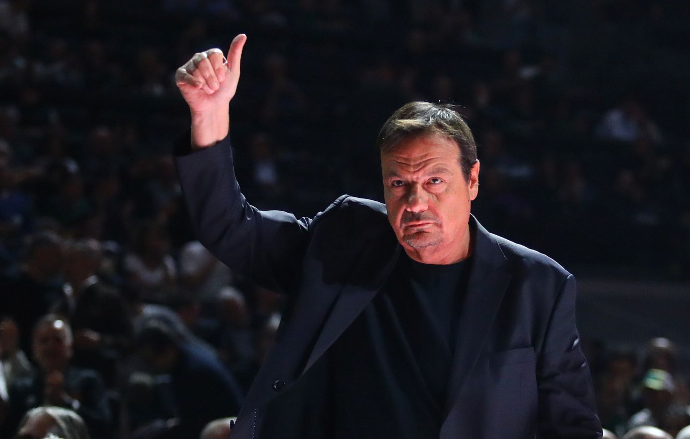 Αταμάν για τραυματισμό Χολμς: «Μου είπαν ότι είναι ενας σοβαρός τραυματισμός στο γόνατο &#8211; Θα μείνει περίπου ένα μήνα εκτός»