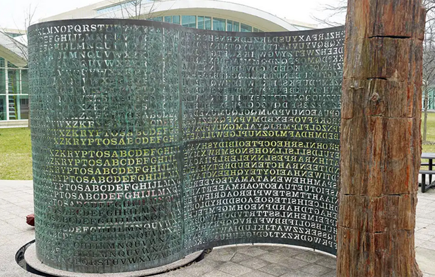 Μπορείς να λύσεις τον Kryptos K4; Ο μυστηριώδης κώδικας που βασανίζει τη CIA για 35 χρόνια και μόνο ένας γνωρίζει την απάντηση
