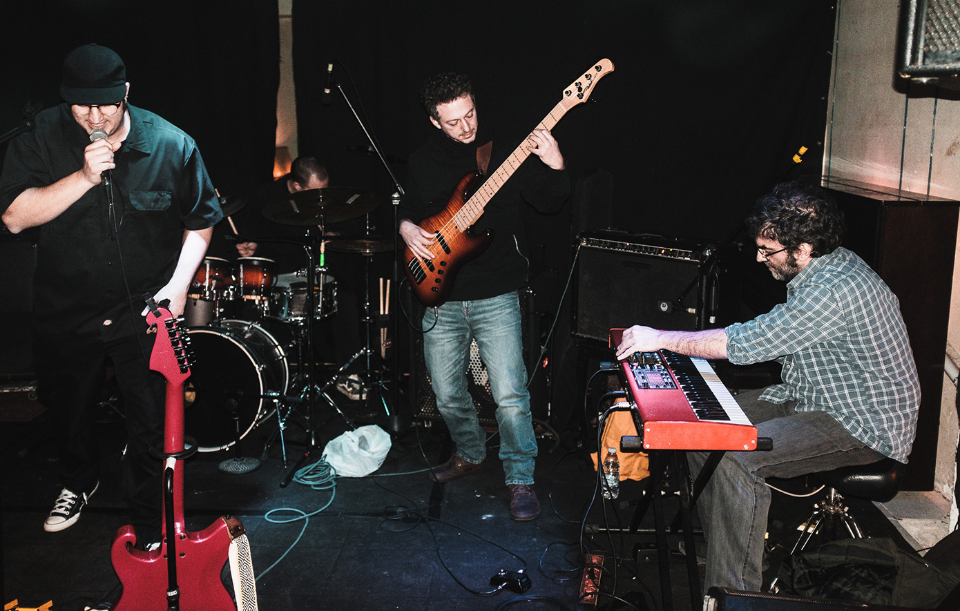 Citizen Jim: To Νέο single “Tossed Away”