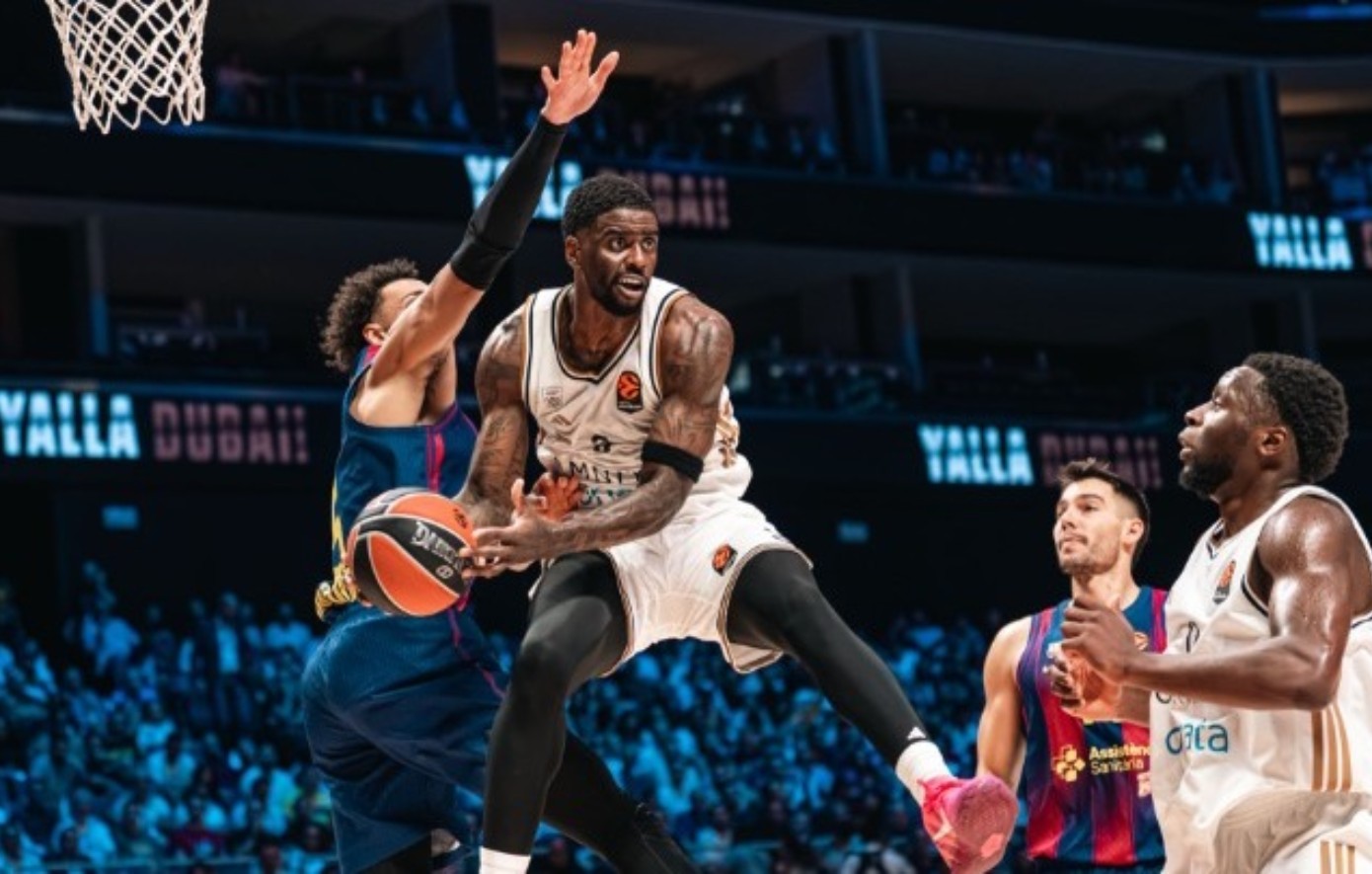 Euroleague: Μεγάλη νίκη της Ντουμπάι BC επί της Μπαρτσελόνα με κορυφαίο τον Πετρούσεφ