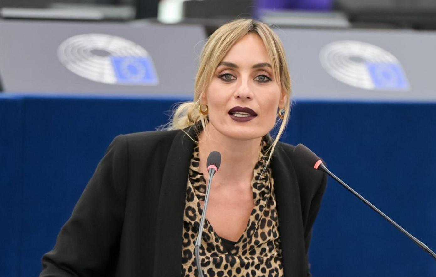 Ξέσπασε η Ελεονώρα Μελέτη για τους Ταλιμπάν: «Δεν γίνεται να υπάρξει ειρήνη εκεί που δεν υπάρχουν γυναίκες»