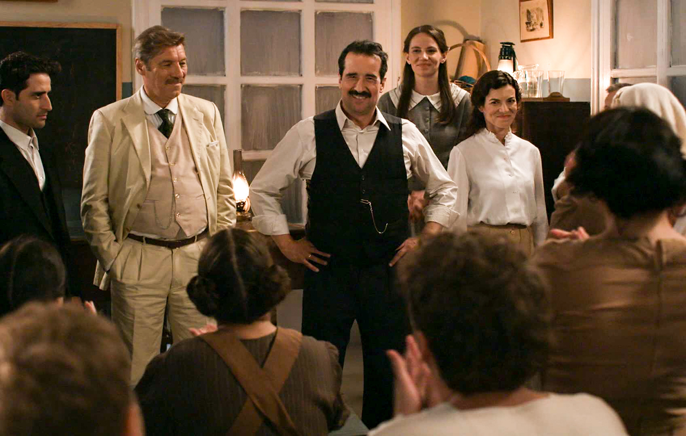 «Grand Hotel»: Γιατί η Φρίντα, η αγαπημένη φίλη της Αλίκης, χαστουκίζει τον Ρήγα;