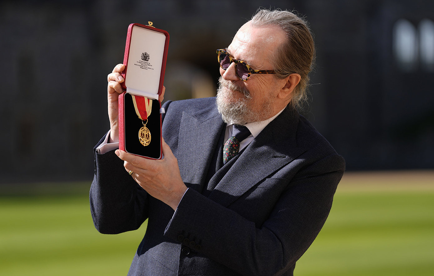 Γκάρι Όλντμαν Γκάρι Όλντμαν