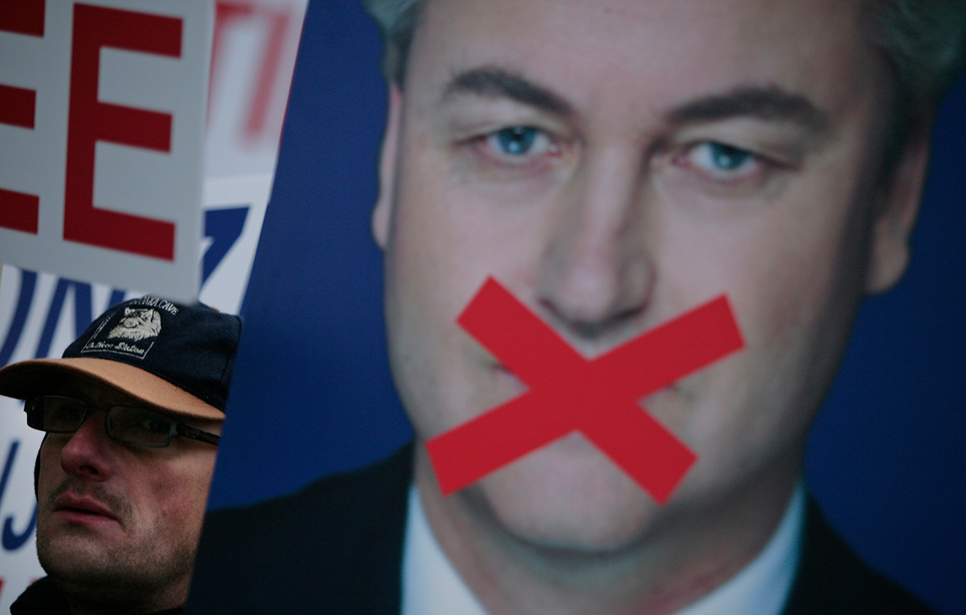 Γκερτ Βίλντερς Γκερτ Βίλντερς