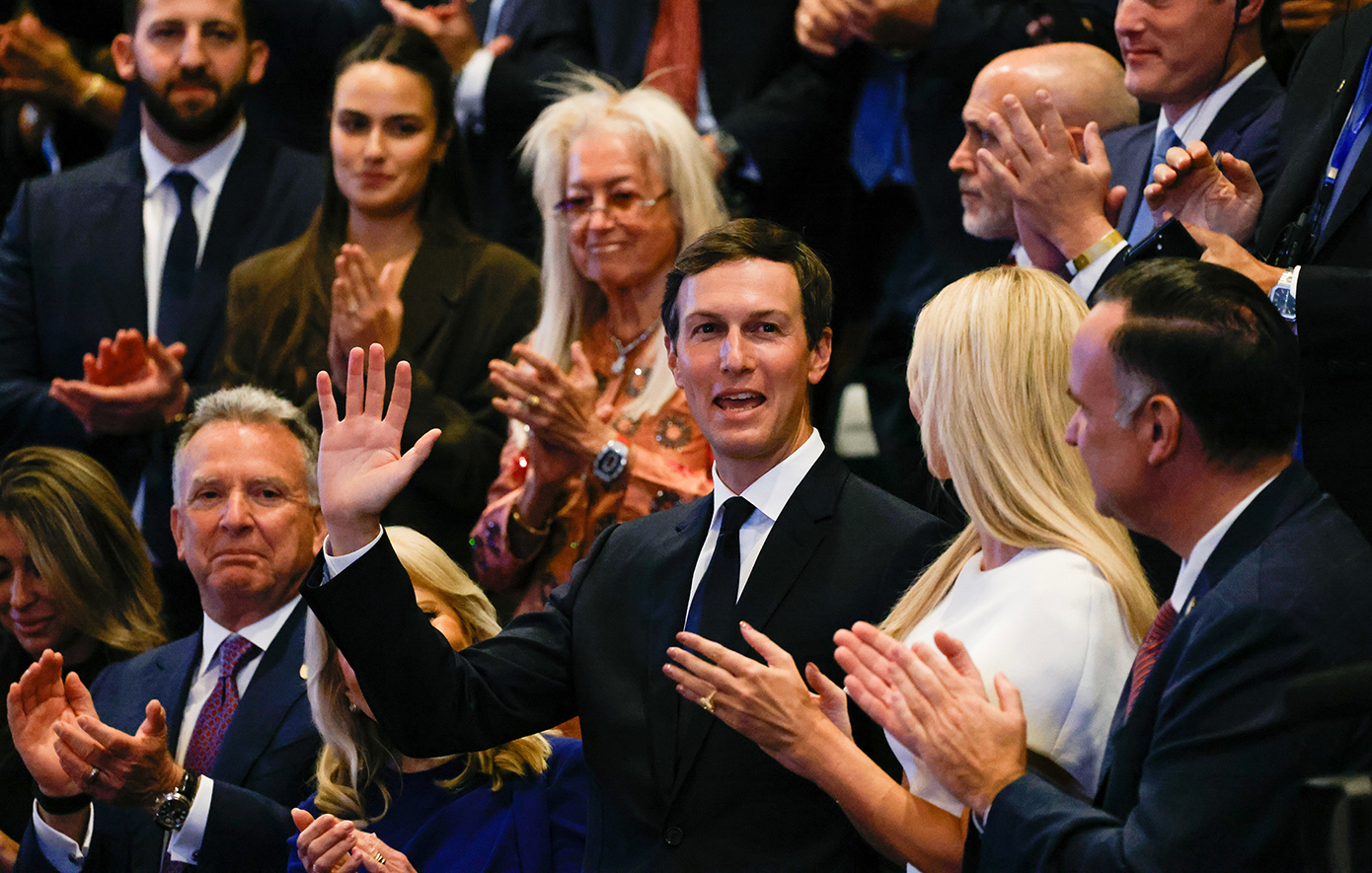 «Δεν με ενδιαφέρει η ιστορία, εδώ κάνουμε τα πράγματα διαφορετικά» &#8211; Πώς ο μεσίτης και γαμπρός του Τραμπ κατάφερε να κλείσει το «deal» στη Γάζα