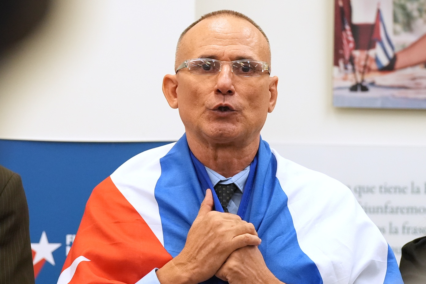 Ο αντιφρονών Χοσέ Ντανιέλ Φερέρ έφτασε στο Μαϊάμι ως εξόριστος – Ο Μάρκο Ρούμπιο χαρέτισε την άφιξη του