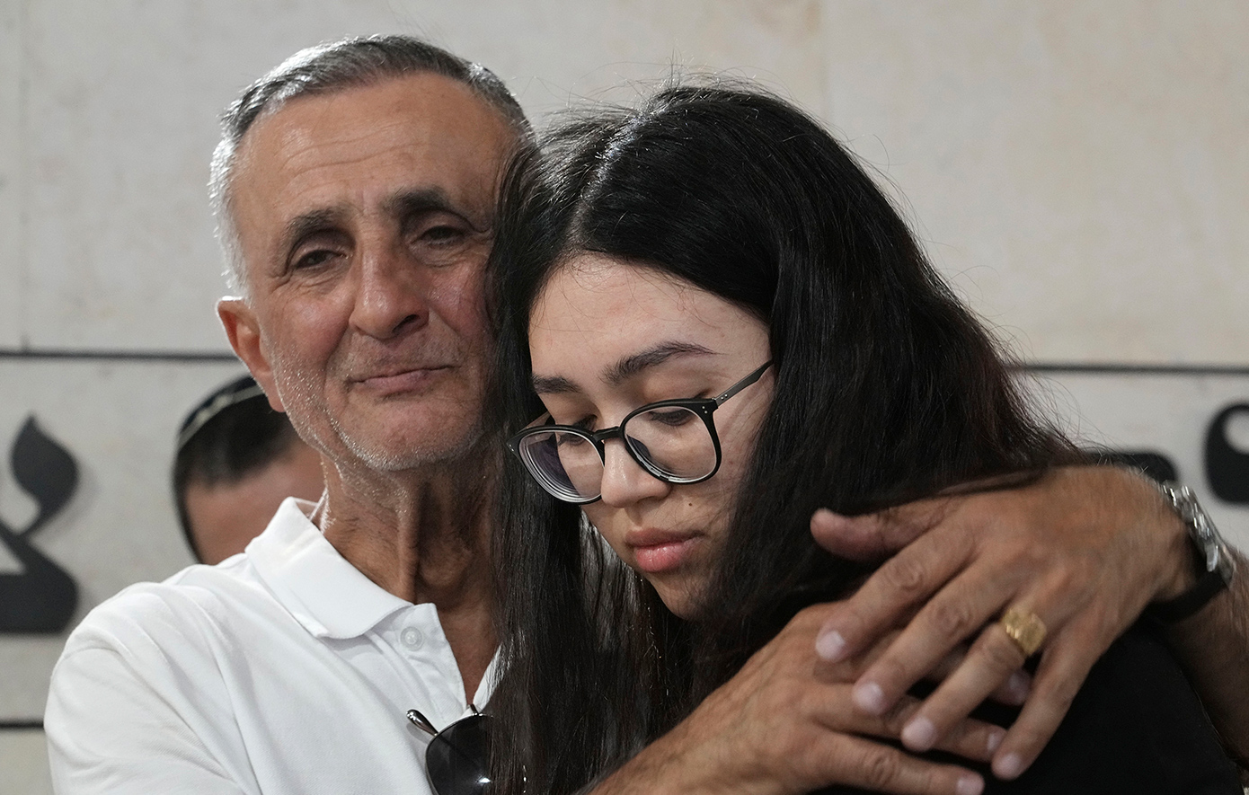 Νόα Αργκαμάνι: «Με κρατούσαν με παιδιά» &#8211; Η «εξομολόγηση της πρώην ομήρου της Χαμάς