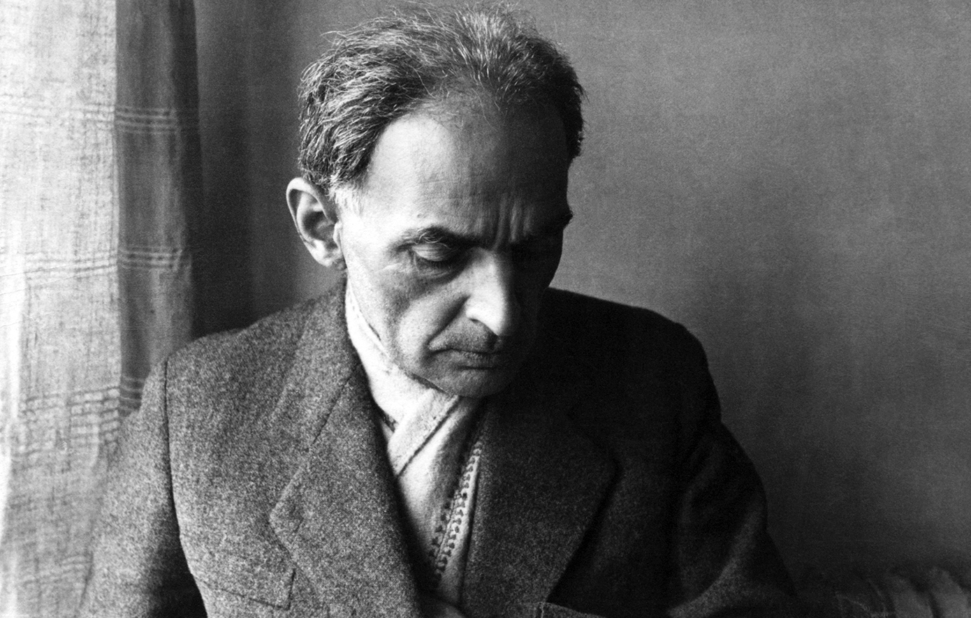 Δημήτρης Πικιώνης: O πρωτοπόρος αρχιτέκτονας που διαμόρφωσε την περιοχή γύρω από τον λόφο της Ακρόπολης