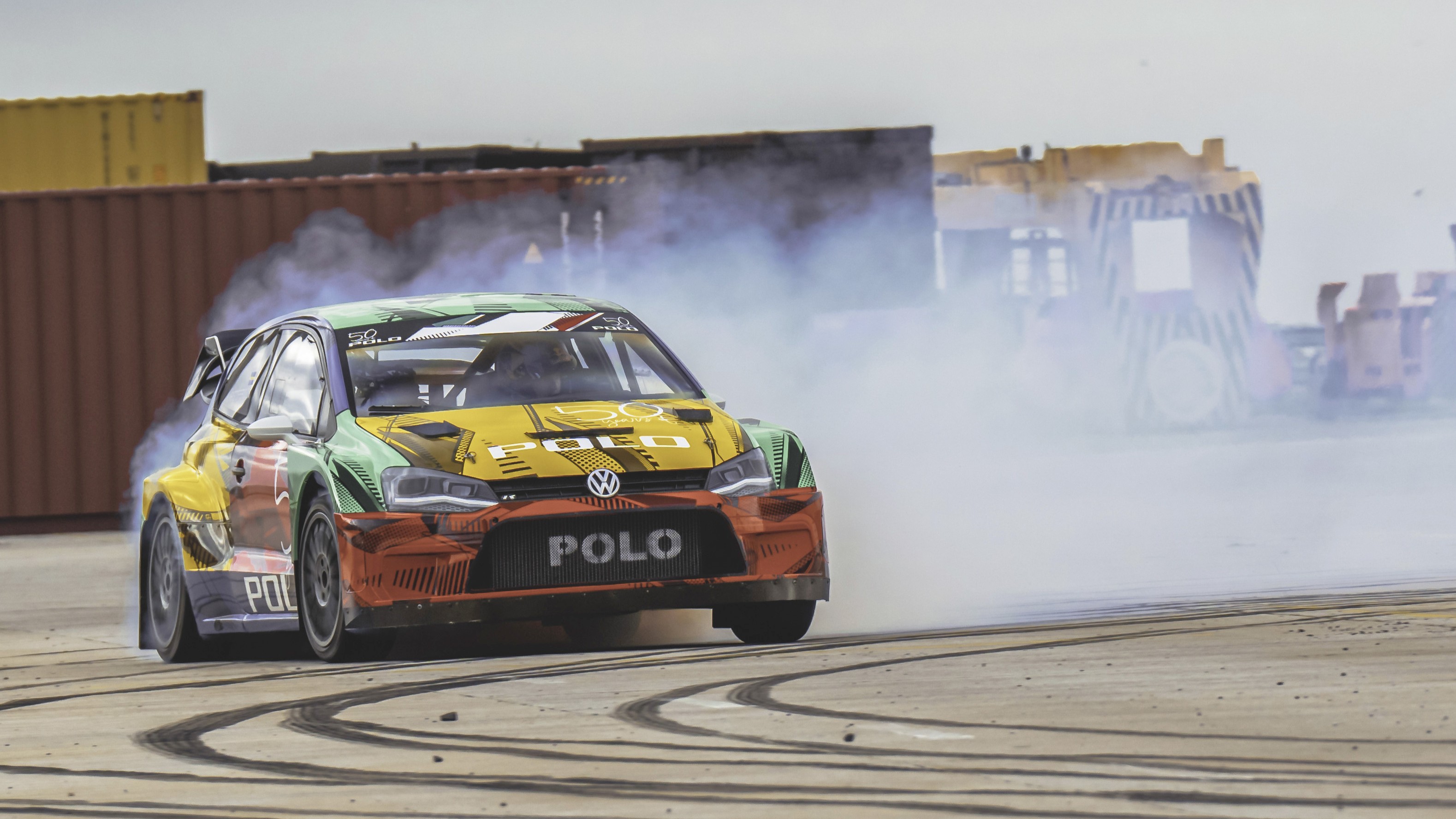 Volkswagen Polo: Μισός αιώνας ιστορίας και ένα... drift στο μέλλον Volkswagen Polo: Μισός αιώνας ιστορίας και ένα... drift στο μέλλον