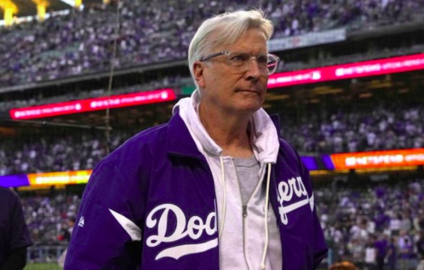 Νέος ιδιοκτήτης των Λος Άντζελες Λέικερς ο Μαρκ Γουόλτερ – Εγκρίθηκε η μεγαλύτερη πώληση στην ιστορία του αθλητισμού