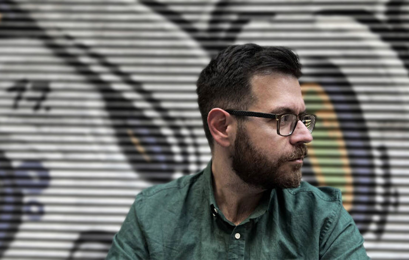 Χάρης Θώμος: «Είμαστε η κοινωνία που  επιλέγει τη σιωπή αντί για την ευθύνη»