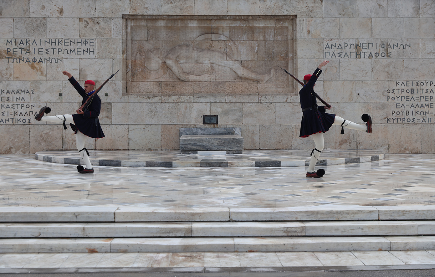 Οι λεπτομέρειες του διεθνούς διαγωνισμού για την ανάδειξη του μνημείου του Άγνωστου Στρατιώτη: Θα δοθεί έμφαση στον περιβάλλοντα χώρο