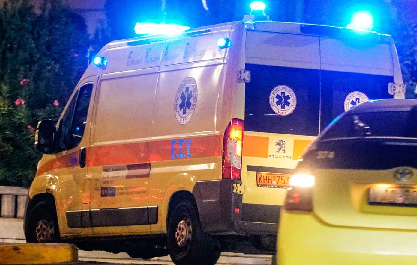 Σε ημιλιπόθυμη κατάσταση ανήλικη λόγω μέθης στη Σαντορίνη