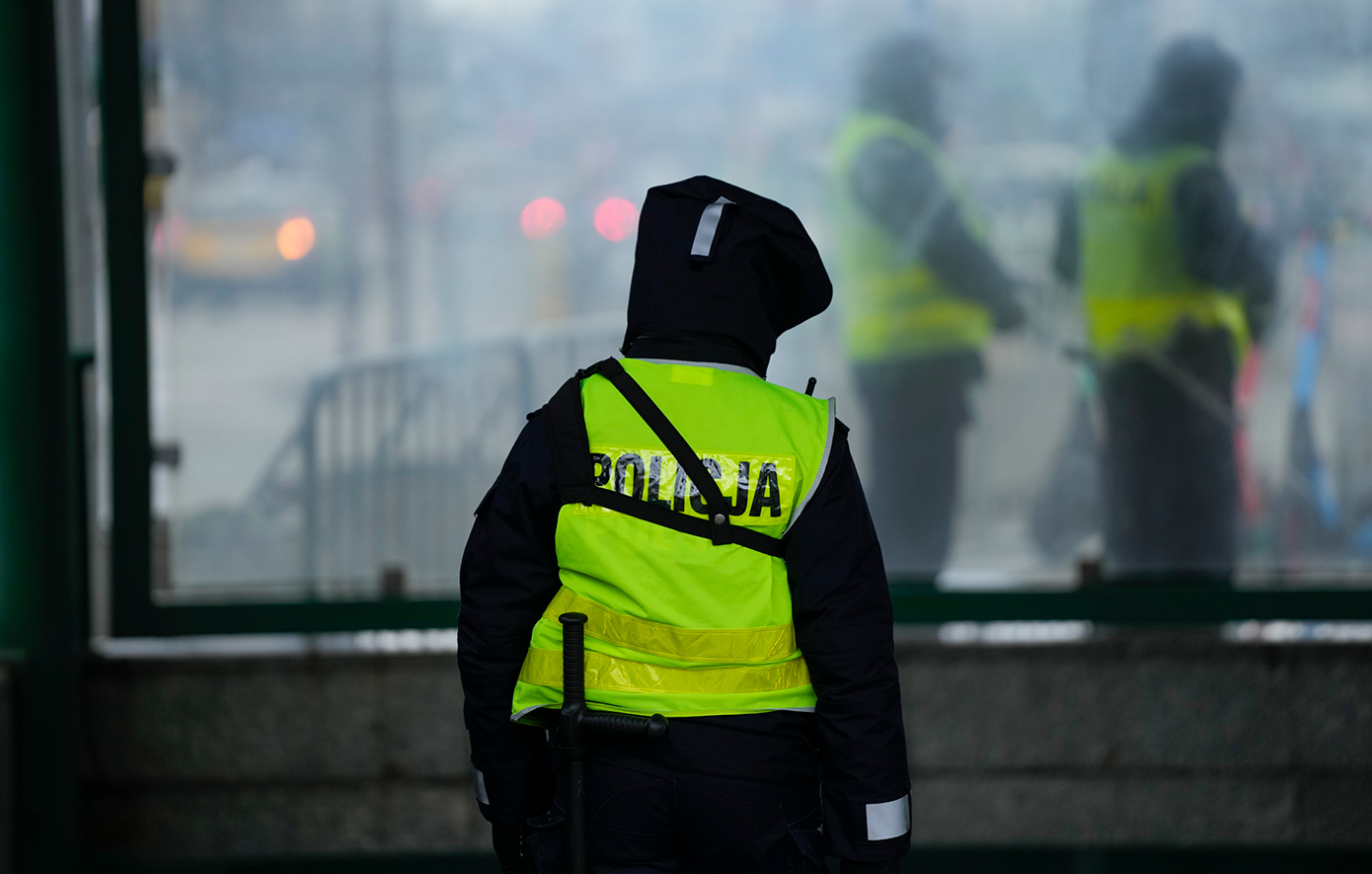 Υπό κράτηση οκτώ άτομα στην Πολωνία που οι Αρχές θεωρούν ότι προετοίμαζαν πράξεις δολιοφθοράς
